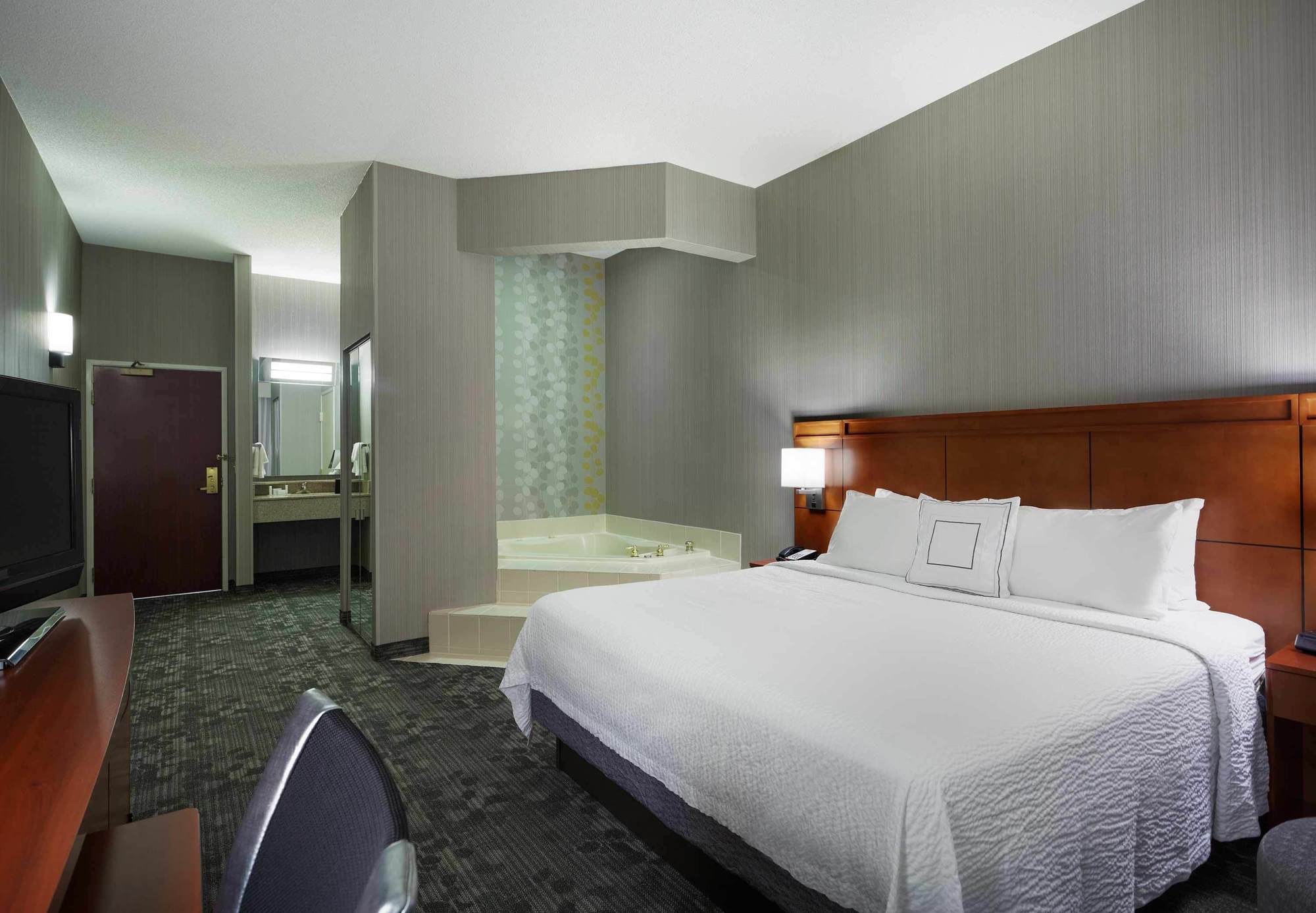 Отель Courtyard Chicago St. Charles Сент-Чарльз Экстерьер фото
